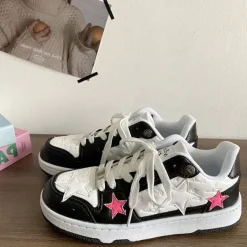 Classics|Aesthetic Sneakers*Boogzel Clothing Bubblegum Pink Star Sneakers in Black