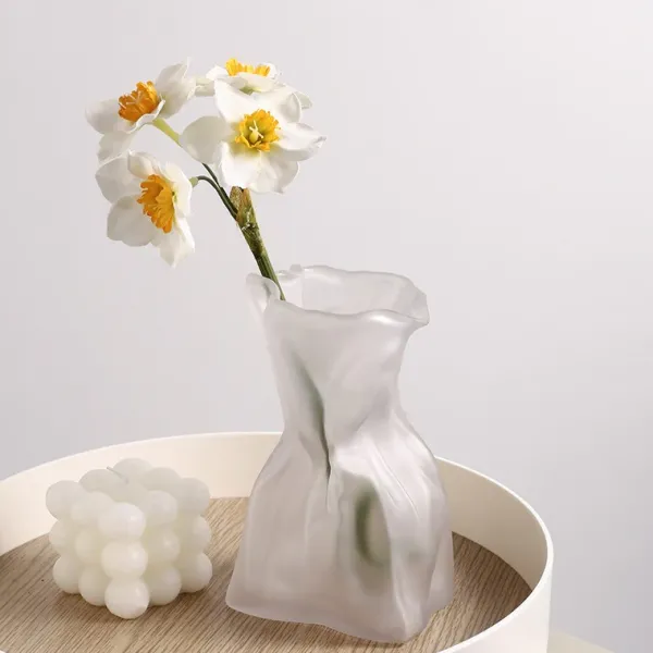 Flower Vases|Aesthetic Room Decor*Boogzel Clothing Crumpled Paper Glass Flower Vase