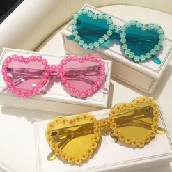 Sunglasses*Boogzel Clothing Daisy Heart Sunglasses
