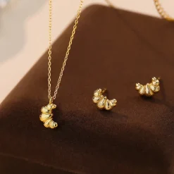 Necklaces & Chokers*Boogzel Clothing French Girl Croissant Necklace Gold