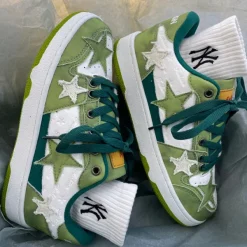 Classics|Aesthetic Sneakers*Boogzel Clothing Star Sneakers Green