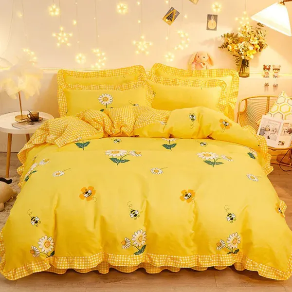 Aesthetic Bedroom*Boogzel Clothing Honey Bee Aesthetic Bedding Set Yellow