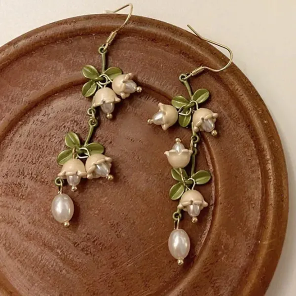 Earrings*Boogzel Clothing Lily Of The Valley Earrings White/green
