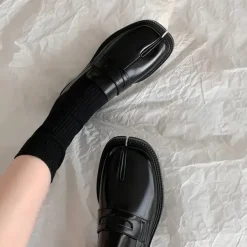 Classics|Split Toe Tabi Shoes*Boogzel Clothing London Bridge Split Toe Tabi Loafers Black