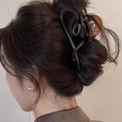 Hair Accessories*Boogzel Clothing 90's Style Heart-Shaped Hair Claw