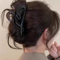 Hair Accessories*Boogzel Clothing 90's Style Heart-Shaped Hair Claw