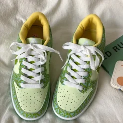 Classics|Aesthetic Sneakers*Boogzel Clothing Teen Craft Aesthetic Sneakers